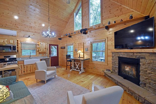 333 Whispering Hills Road, Murphy, NC 28906