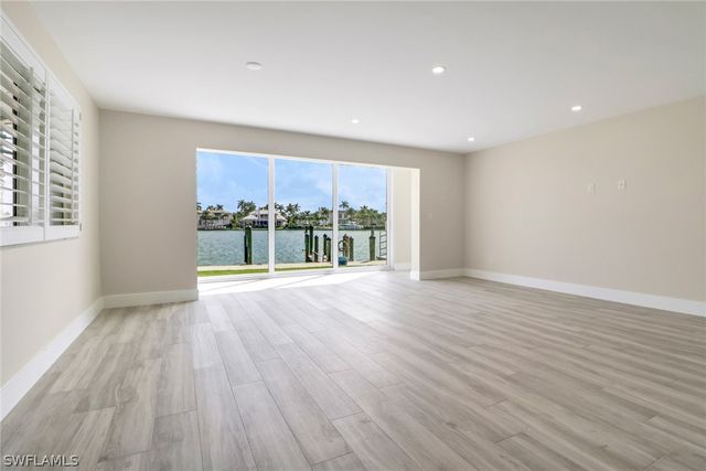 2500 Gulf Shore BLVD N S10, Naples, FL 34103