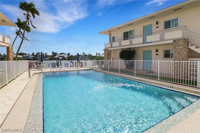 2500 Gulf Shore BLVD N S10, Naples, FL 34103