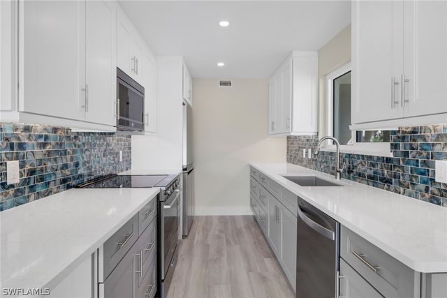 2500 Gulf Shore BLVD N S10, Naples, FL 34103