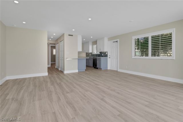 2500 Gulf Shore BLVD N S10, Naples, FL 34103