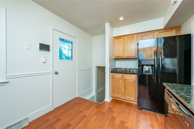 6800 Holcomb Avenue, Urbandale, IA 50322