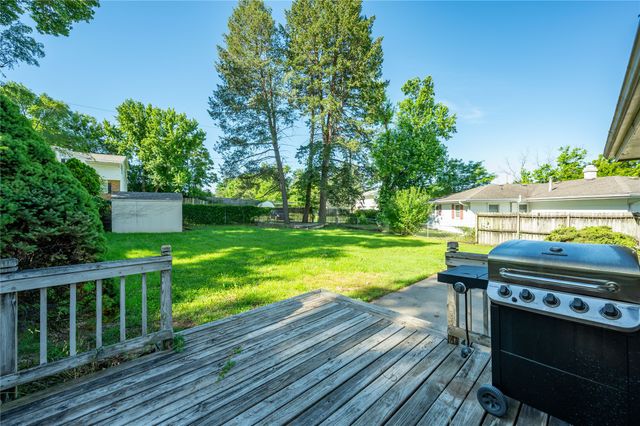 6800 Holcomb Avenue, Urbandale, IA 50322
