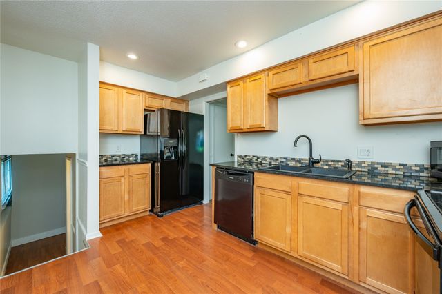 6800 Holcomb Avenue, Urbandale, IA 50322