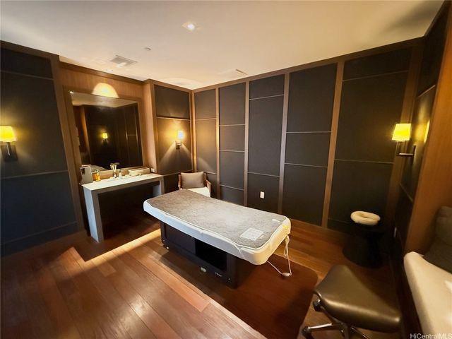 888 Kapiolani Boulevard 4501, Honolulu, HI 96813
