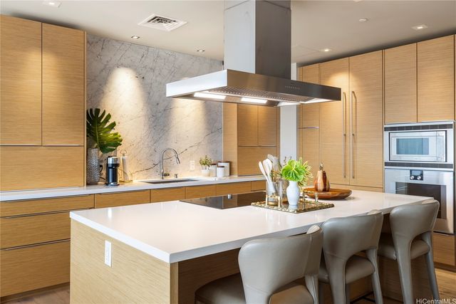 888 Kapiolani Boulevard 4501, Honolulu, HI 96813