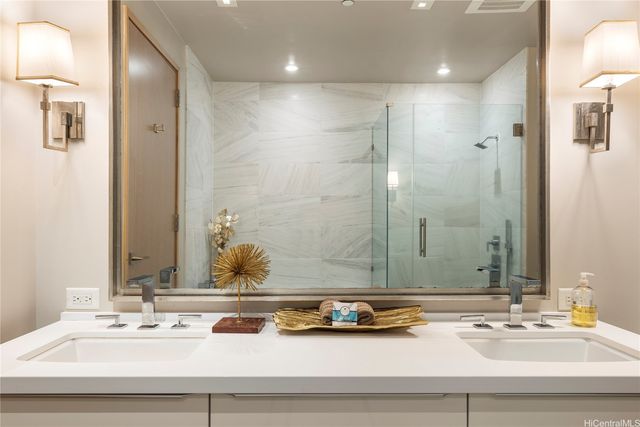 888 Kapiolani Boulevard 4501, Honolulu, HI 96813