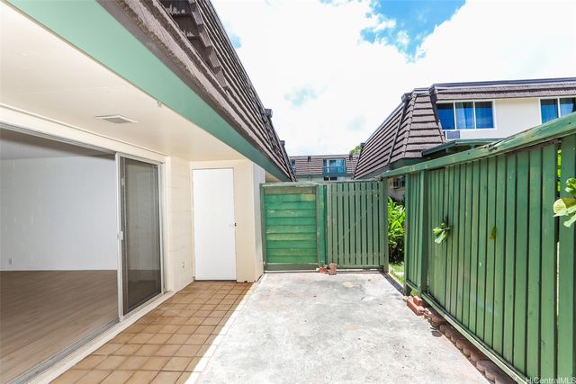 98-263 Kaonohi Street I4, Aiea, HI 96701