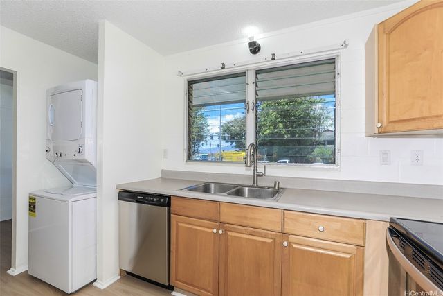 98-263 Kaonohi Street I4, Aiea, HI 96701