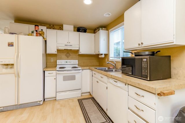 3512 N Orchard Street, Tacoma, WA 98407