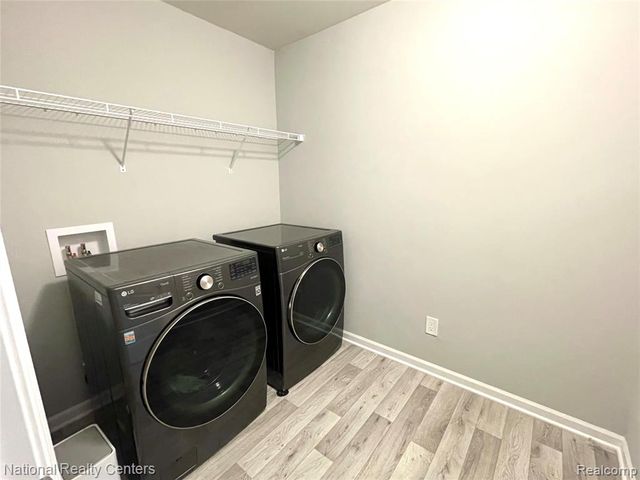 2835 Dillon Drive, Ann Arbor, MI 48105