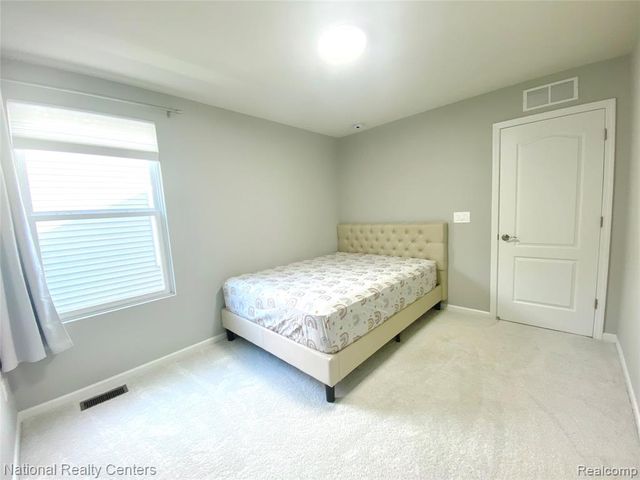 2835 Dillon Drive, Ann Arbor, MI 48105