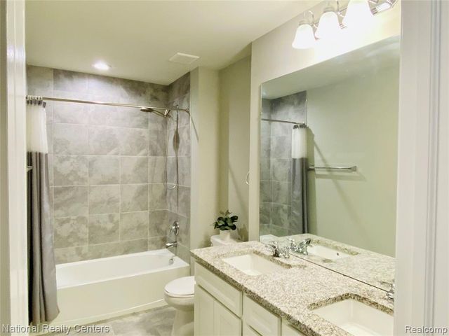 2835 Dillon Drive, Ann Arbor, MI 48105