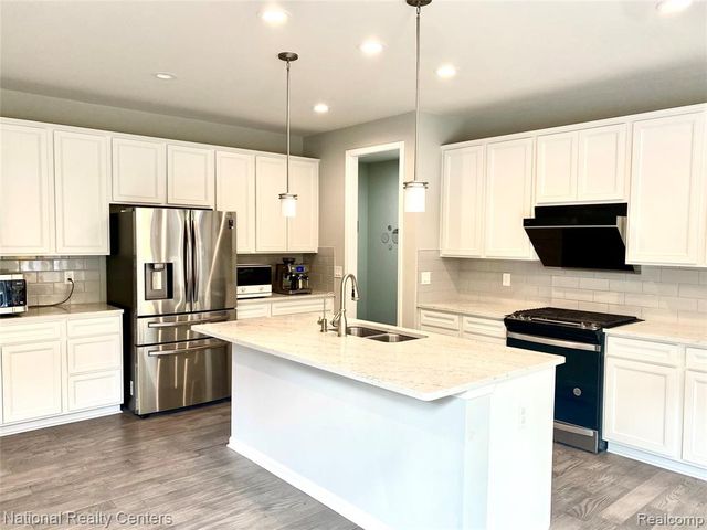 2835 Dillon Drive, Ann Arbor, MI 48105
