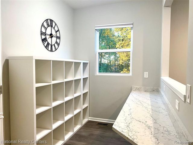 2835 Dillon Drive, Ann Arbor, MI 48105