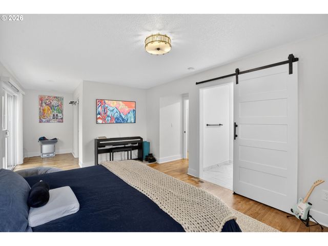 418 S TEXAS St, Portland, OR 97219