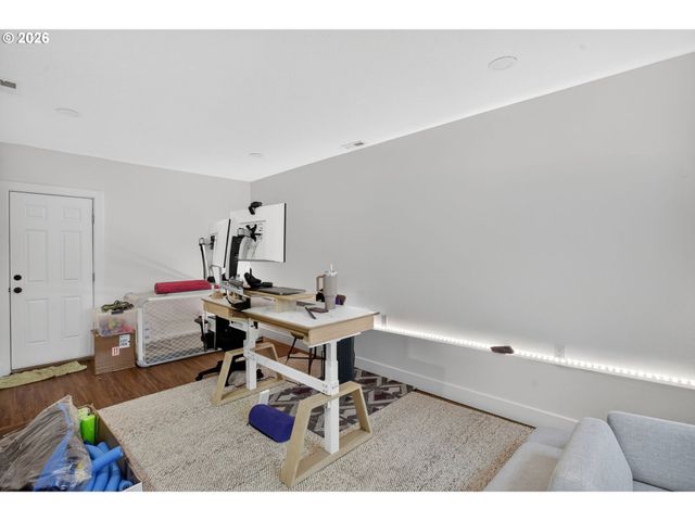 418 S TEXAS St, Portland, OR 97219