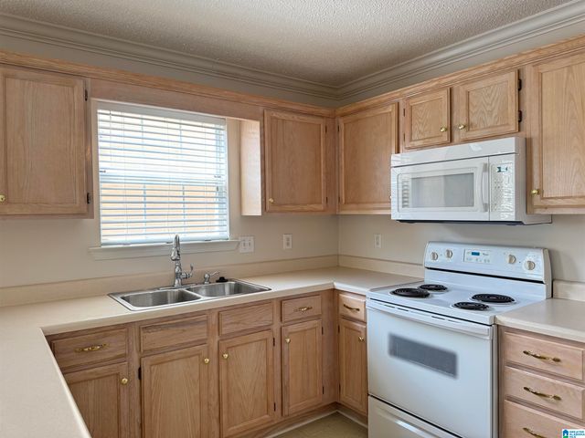 259 WARWICK LANE, Alabaster, AL 35007