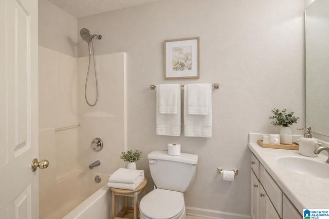 259 WARWICK LANE, Alabaster, AL 35007