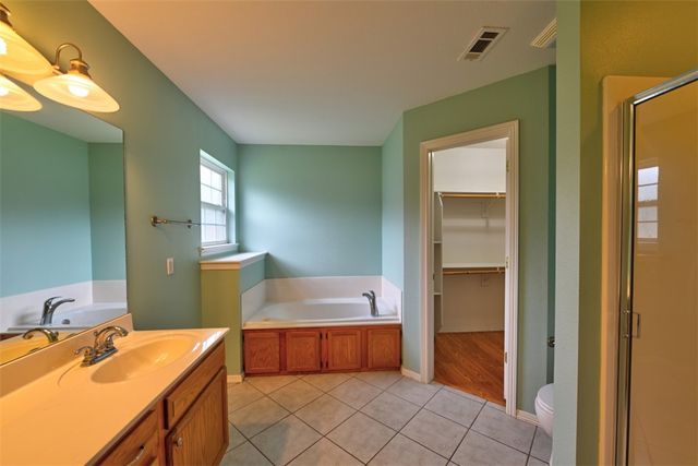 340 E Beca Lane, Prairie Grove, AR 72753