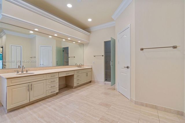 8281 SW 84th Ter, Miami, FL 33143