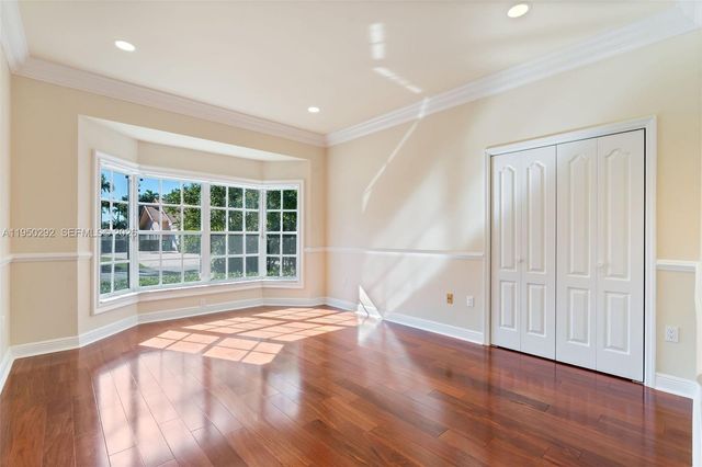 8281 SW 84th Ter, Miami, FL 33143