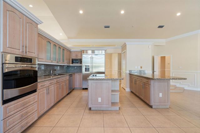 8281 SW 84th Ter, Miami, FL 33143