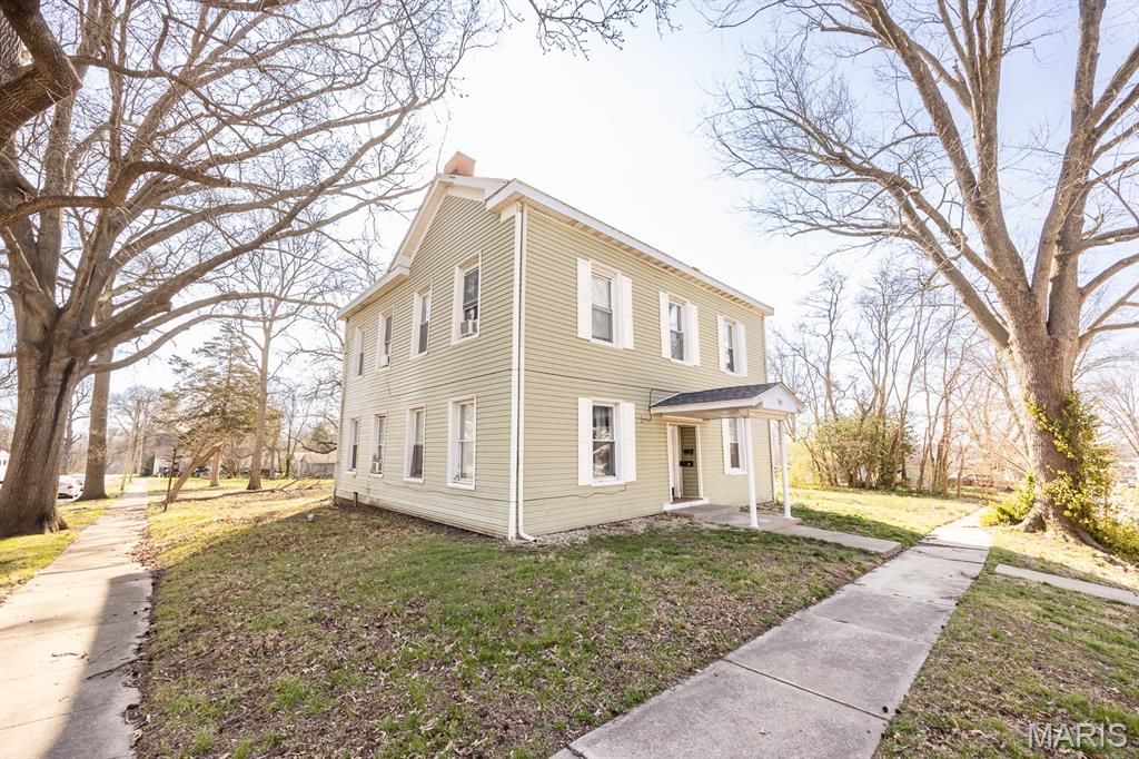 204 S Fritz Street, Lebanon, IL 62254