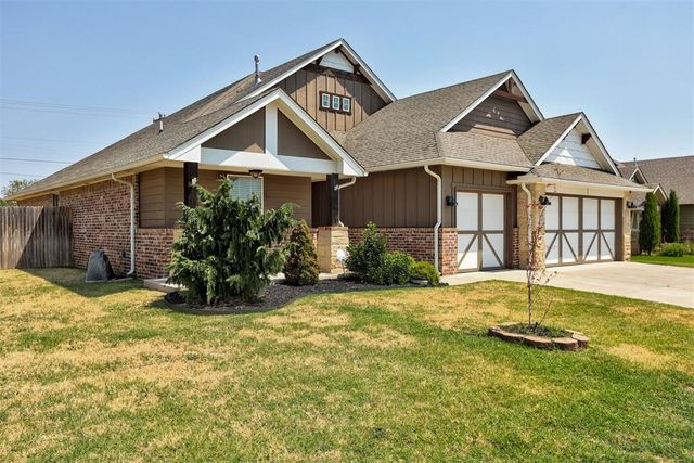 12013 SW 45th Terrace, Mustang, OK 73064