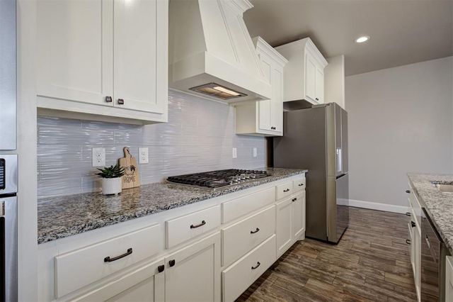 12013 SW 45th Terrace, Mustang, OK 73064