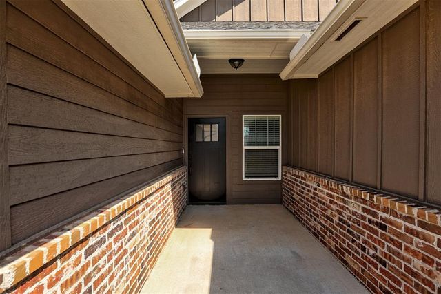 12013 SW 45th Terrace, Mustang, OK 73064
