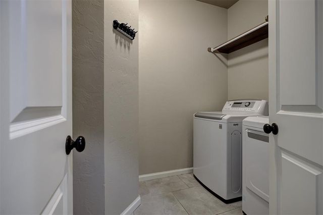 12013 SW 45th Terrace, Mustang, OK 73064