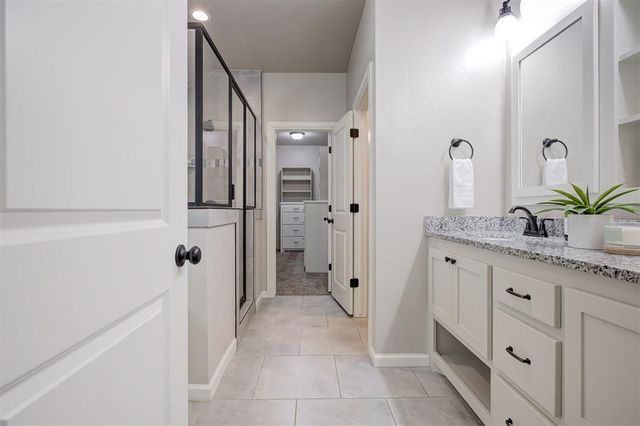 12013 SW 45th Terrace, Mustang, OK 73064