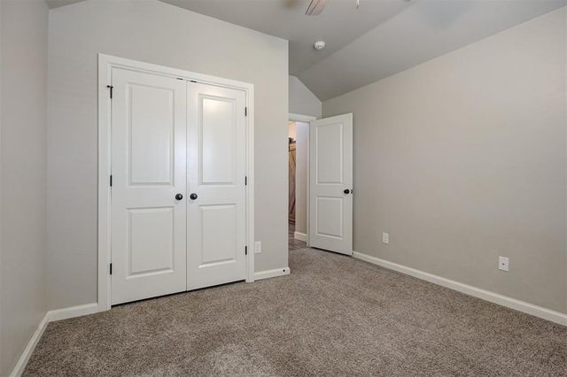 12013 SW 45th Terrace, Mustang, OK 73064