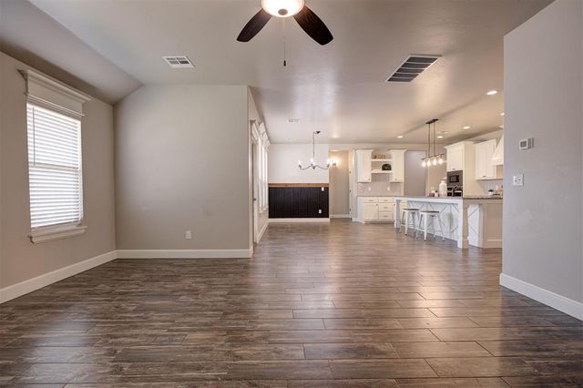 12013 SW 45th Terrace, Mustang, OK 73064