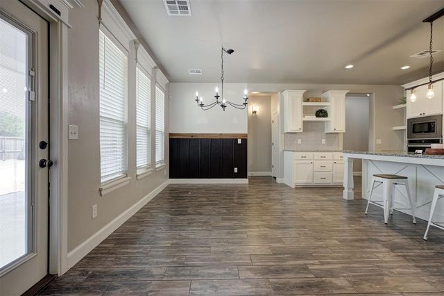 12013 SW 45th Terrace, Mustang, OK 73064