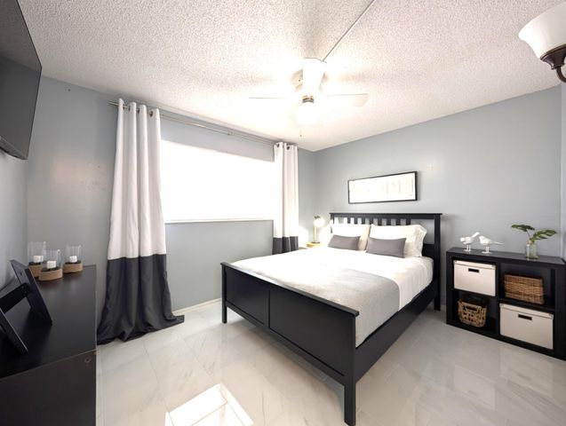 8021 Sunrise Lakes Drive N 203, Sunrise, FL 33322