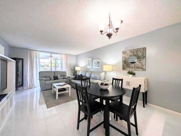 8021 Sunrise Lakes Drive N 203, Sunrise, FL 33322