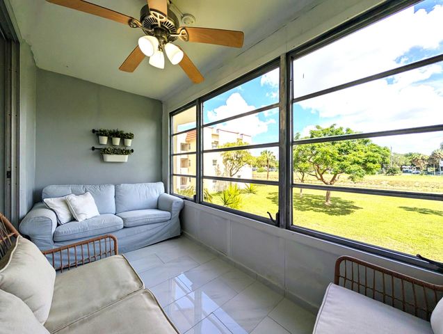 8021 Sunrise Lakes Drive N 203, Sunrise, FL 33322