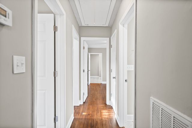 1690 Valley Rd, Clarksville, TN 37043