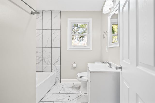 1690 Valley Rd, Clarksville, TN 37043