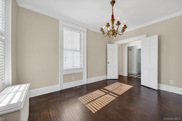 4 Parkview Terrace 1, Huntington, NY 11743