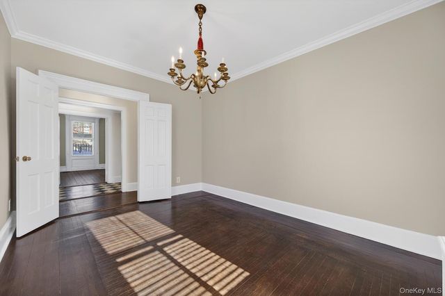 4 Parkview Terrace 1, Huntington, NY 11743