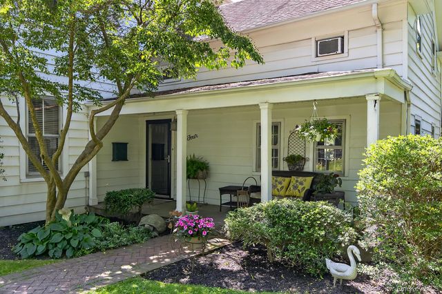 4 Parkview Terrace 1, Huntington, NY 11743