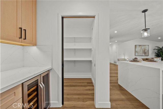 6902 Lasaine Avenue, Los Angeles, CA 91406