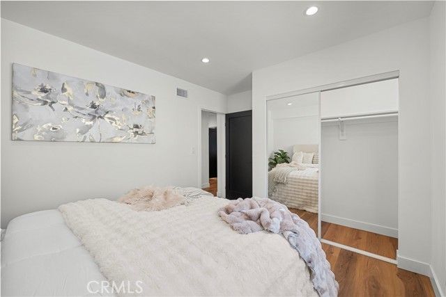 6902 Lasaine Avenue, Los Angeles, CA 91406