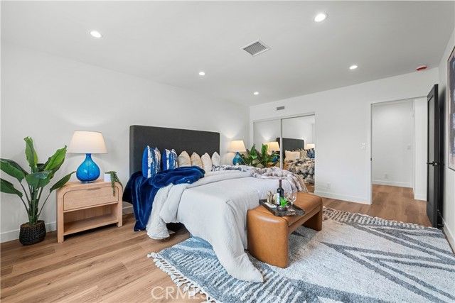 6902 Lasaine Avenue, Los Angeles, CA 91406