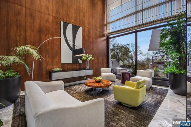 1 Claridge Drive 726, Verona, NJ 07044