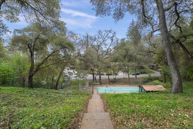 16235 W Ellenwood Avenue, Monte Sereno, CA 95030