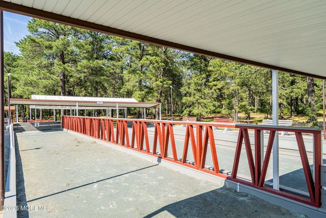 4 Pebble Beach Court, Toms River, NJ 08757
